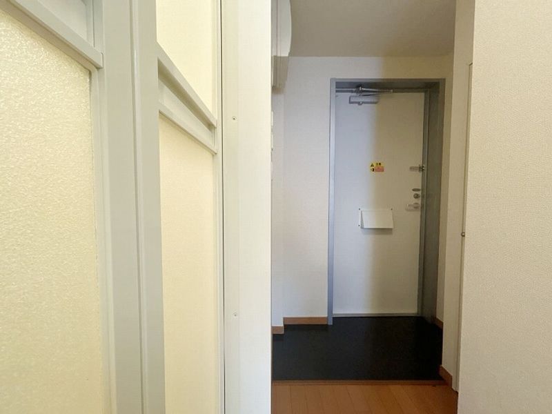 レオパレスセレーヌ新高円寺 玄関