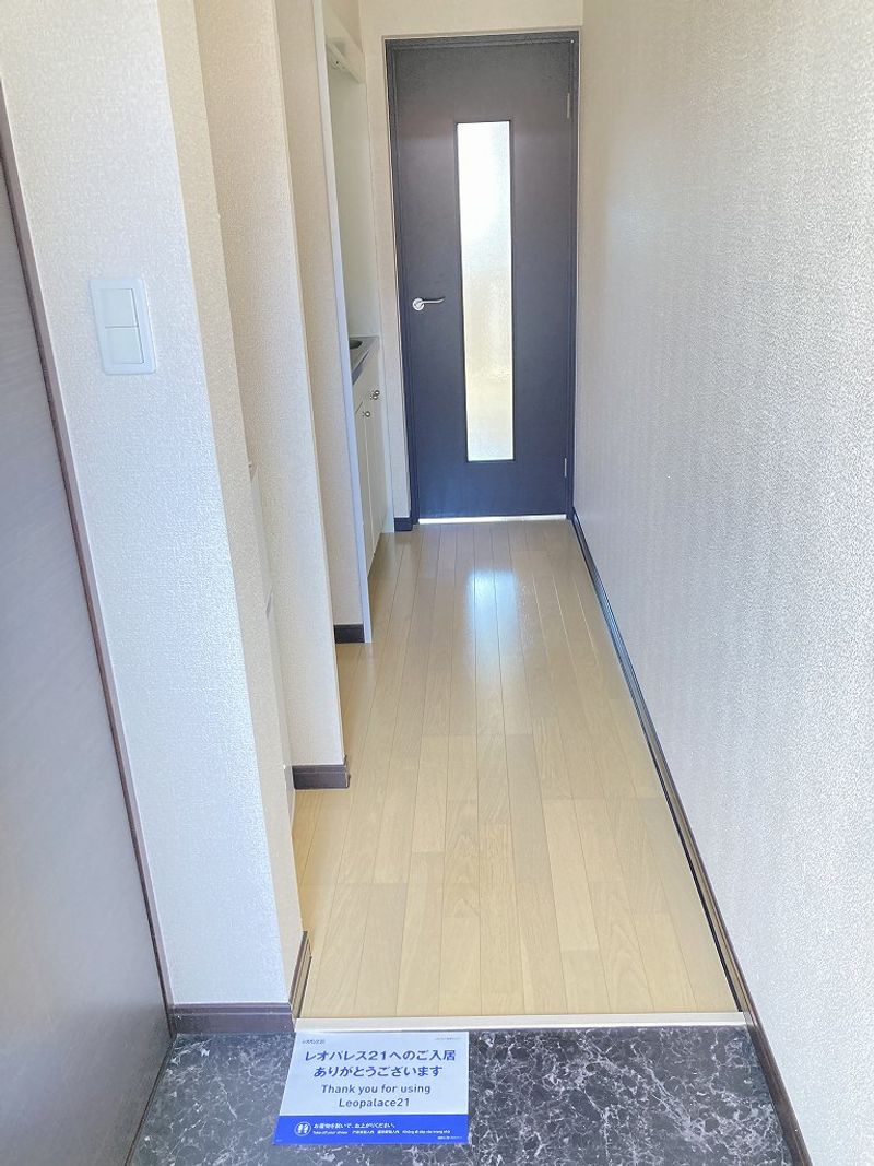 レオネクスト坂井砂山 玄関