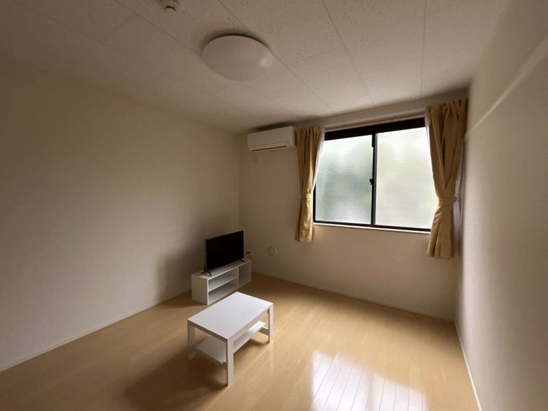 レオパレスエヴァンス 居間