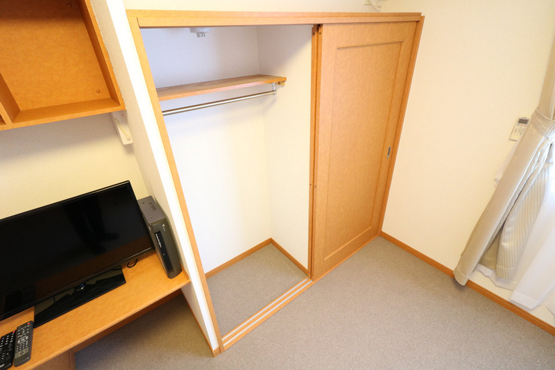 レオパレスステイブルー１２ 収納