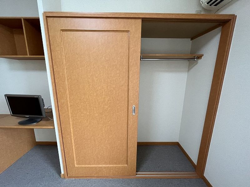 レオパレスプレステージ 収納