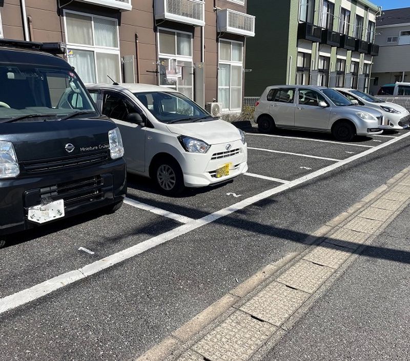 レオパレス王子台　壱番館 駐車場