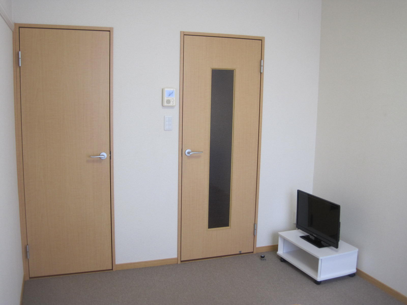 レオパレスルーチェ　マーレ 居間