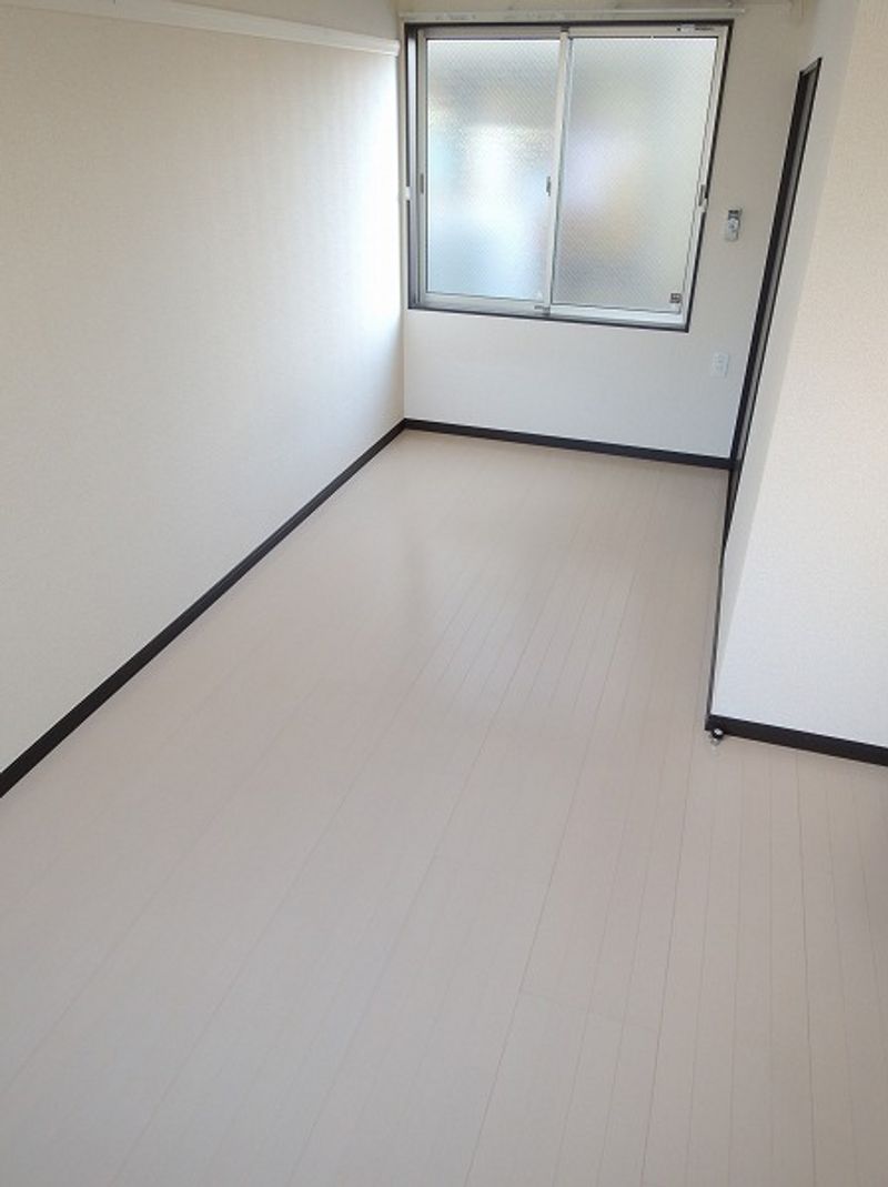 レオネクストファーストリッチ 居間