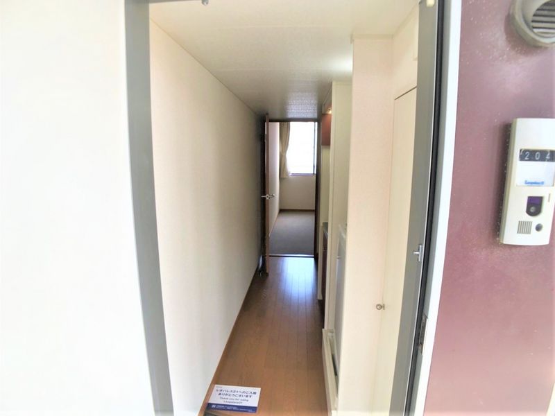 レオパレス紫原 エントランス