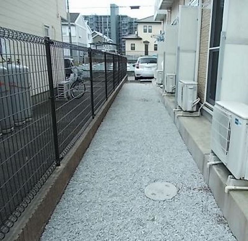 レオパレスすぷりんぐ 庭