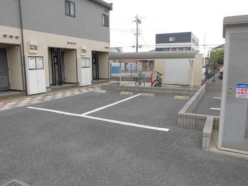 レオパレスメゾンＴ エントランス