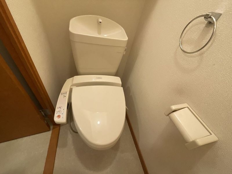 レオパレスクレールアヴェニール トイレ