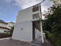 レオパレスマーレリリ 外観