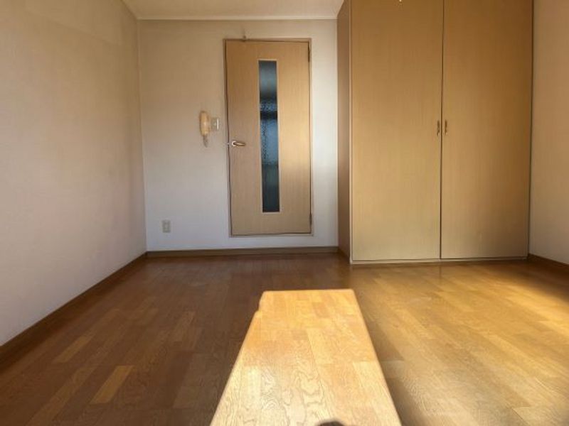 レオパレスえびす 寝室