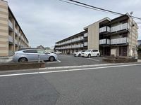 レオパレス壇 駐車場