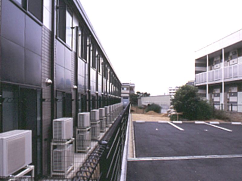 レオパレスシャルマンⅡ 駐車場