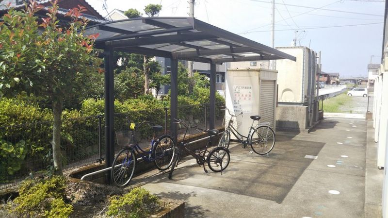 レオパレスドリームハウス　愛野 バルコニー