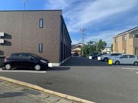 レオネクスト愛和Ⅳ 駐車場