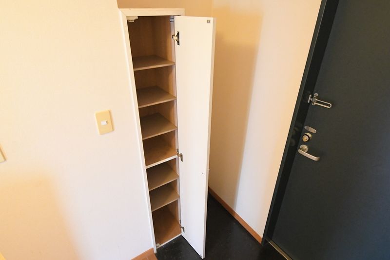 レオパレスＦｌａｔ新栄 収納