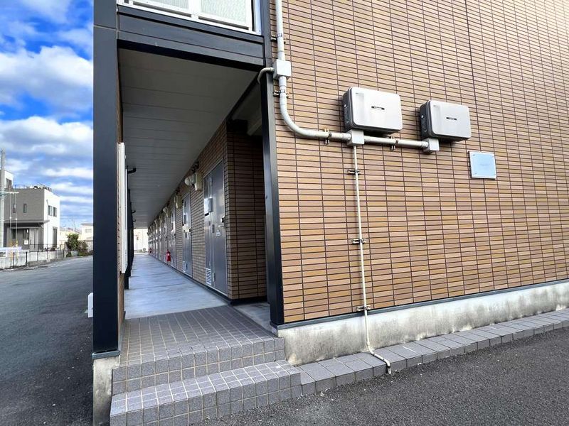 レオパレスフォレスト エントランス