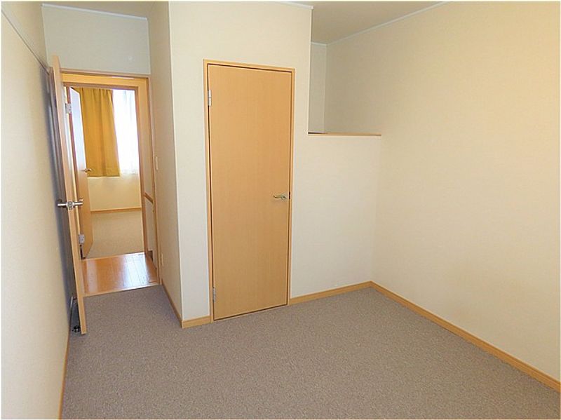 レオパレスリュミエール 居間