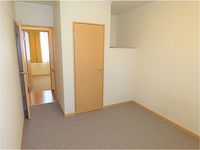 レオパレスリュミエール 居間