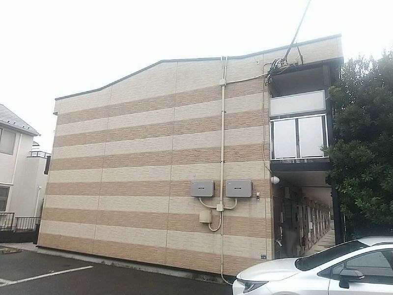 レオパレス緑町 外観