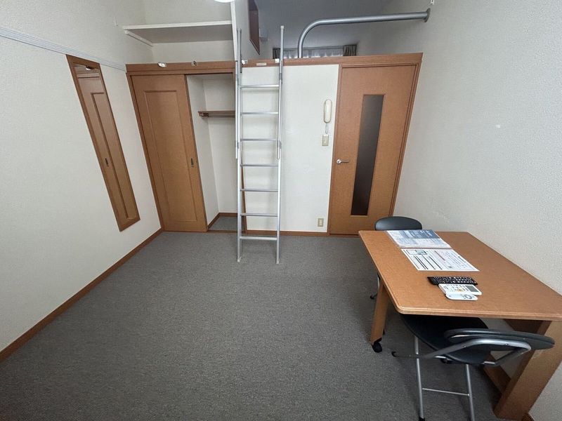 レオパレスＦＵＭＡ 居間