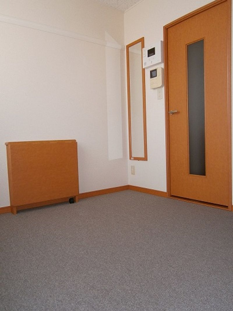 レオパレスプランドール 居間