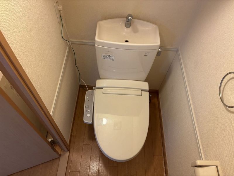 レオパレスユートピア白岡 トイレ