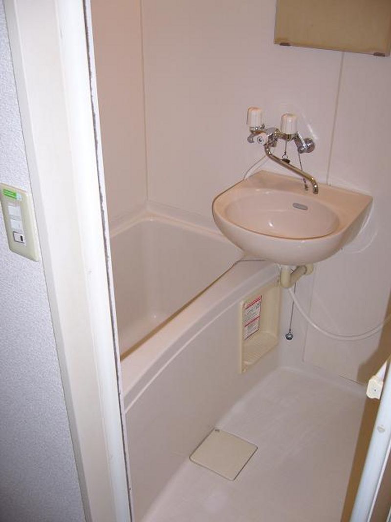 レオパレスナカムラⅡ 風呂