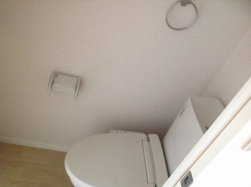 LEONEXT Gabriel Toilet