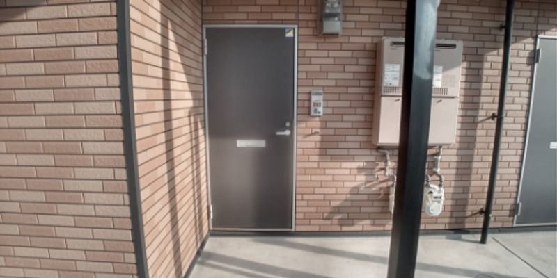 レオネクストメルベーユ則松 玄関