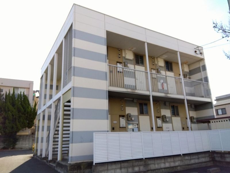 レオパレスＲｕｈｅ 外観