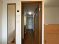 レオパレスフォレストⅡＡ 玄関