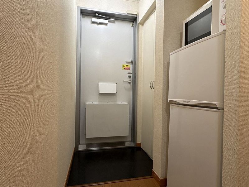 leopalace Kutsurogi Entrance