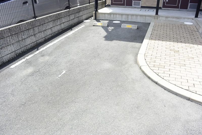 レオパレスＧ　パーク 駐車場