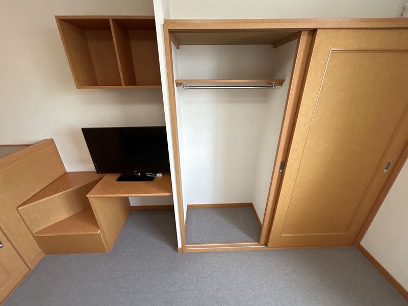 レオパレス鈴木第２ 収納
