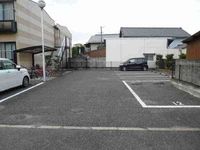 レオパレスほんまちＡＰ 駐車場