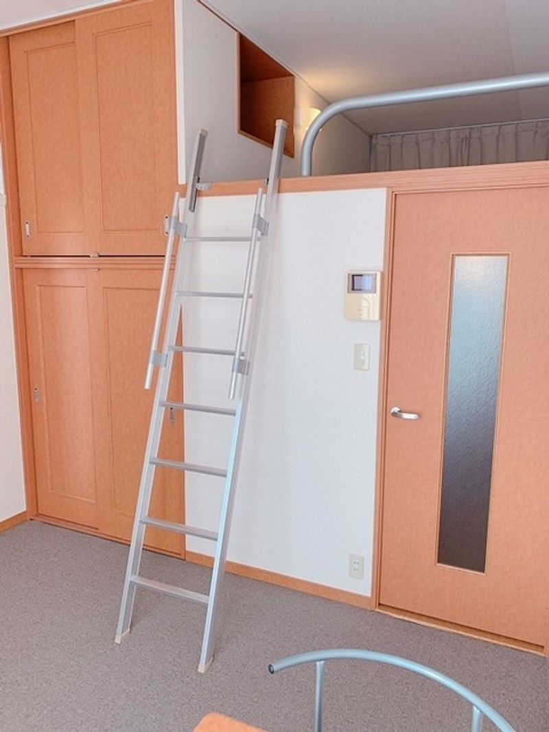 レオパレス西神 寝室