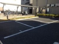 レオパレスＳＨＩＢＩＲＡＫＩ 駐車場