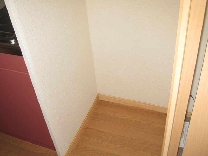 レオパレスルーチェ　マーレ バルコニー
