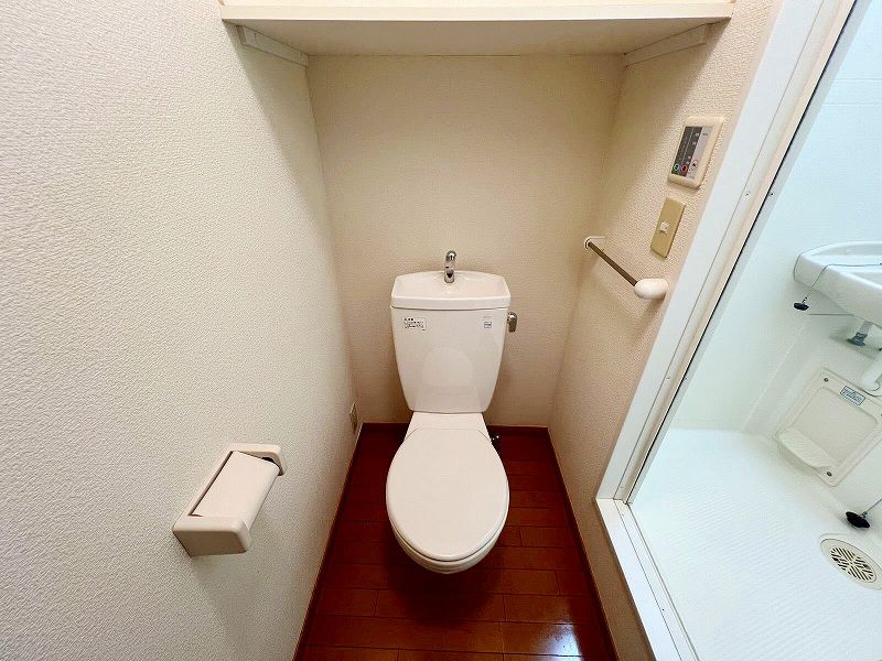 レオパレスひばりヒルズ トイレ
