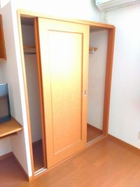 レオパレスアズール松戸 収納
