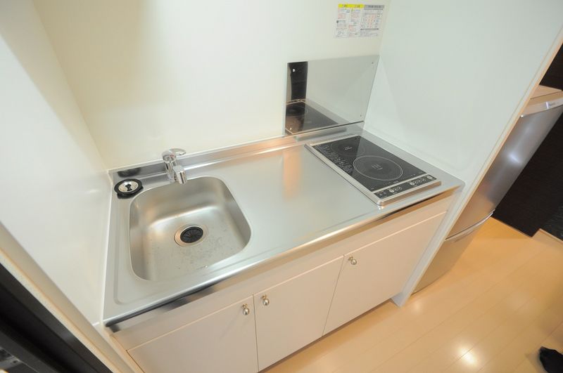 レオネクストＰＬＡＴＩＮＵＭ キッチン