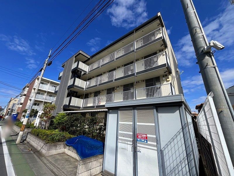 レオパレス小関 外観