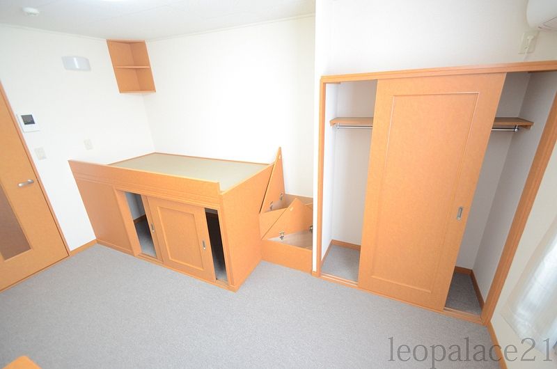 レオパレスオアシス 収納