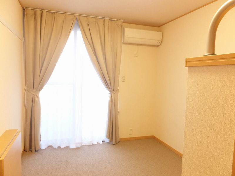 レオパレスつくば 居間