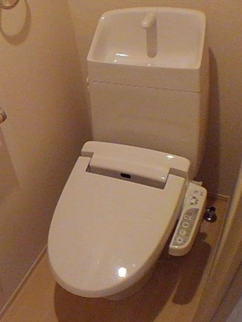 クレイノオリージャ多賀町 トイレ