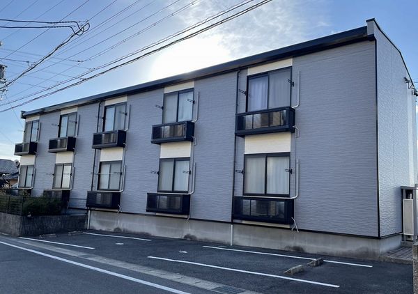 Bên ngoài leopalace Misato