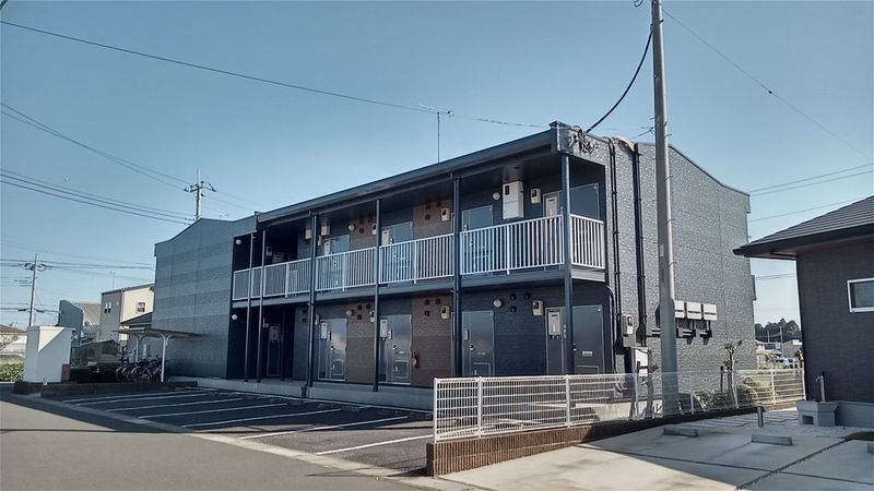 レオパレスライム 駐車場