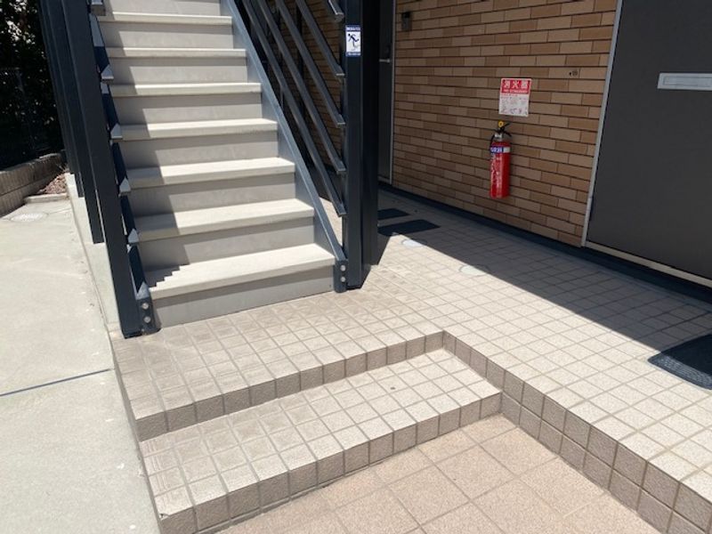 レオネクスト箕面Ⅱ エントランス