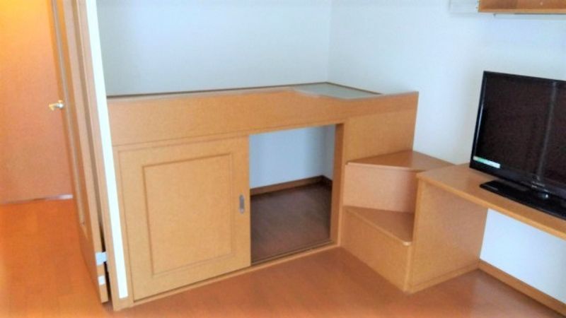 レオパレスさいわい 寝室