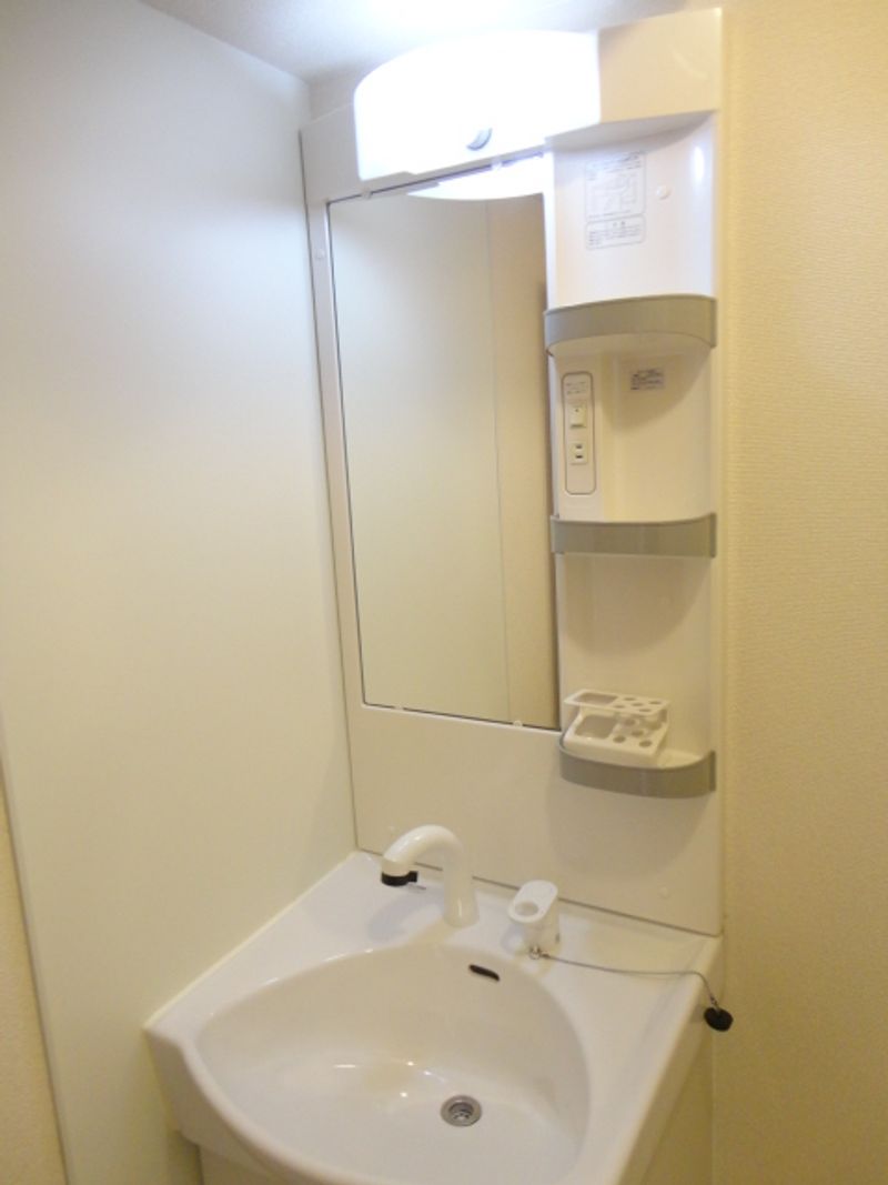 レオパレスアカシ 洗面台